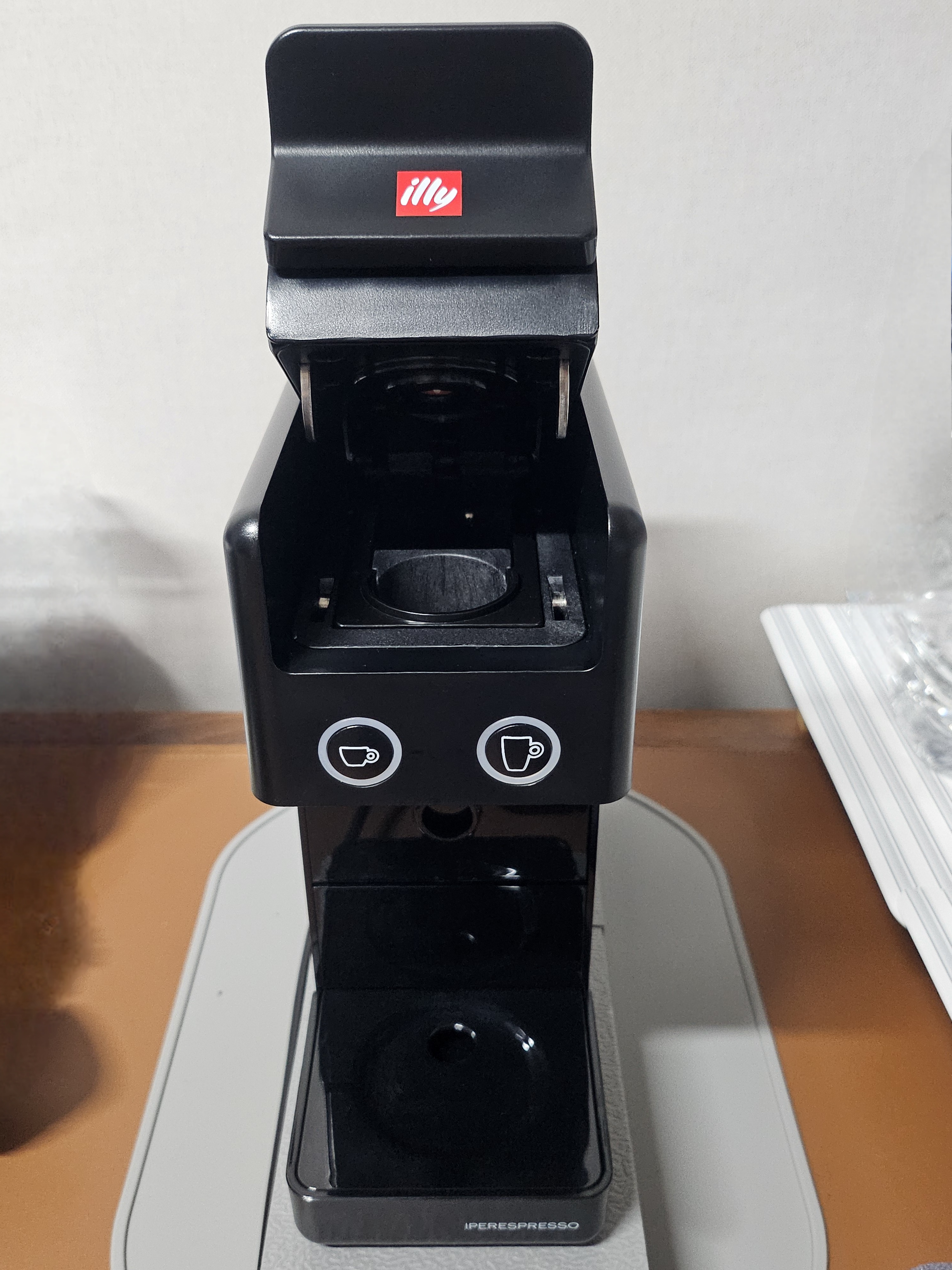 일리 커피머신 Y3.3 + 밀크프로더 + 일리컵 세트 일괄판매